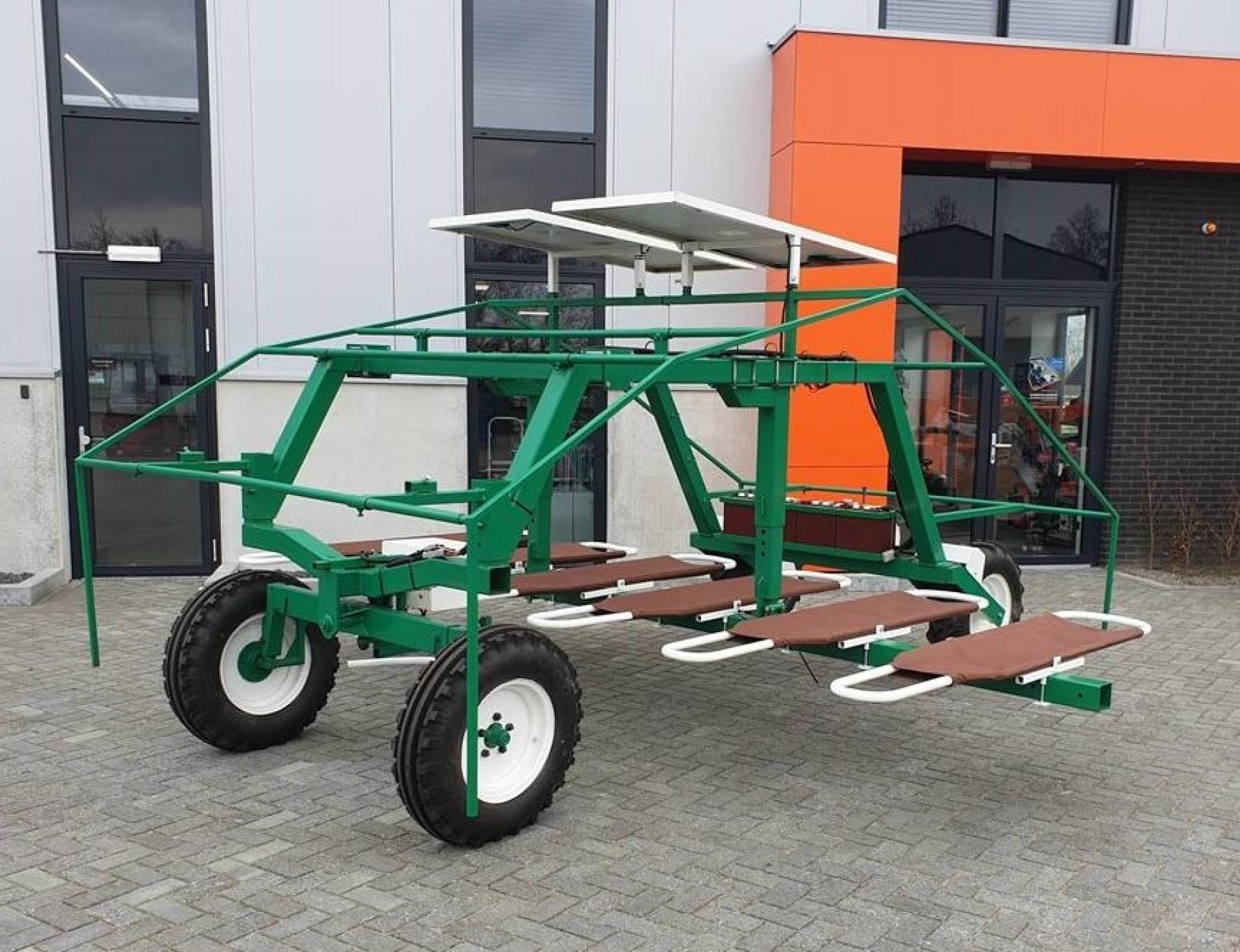 Selbstfahrendes Unkrautbekämpfungsbeet-image